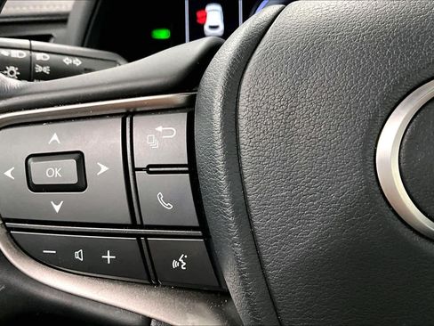 Used 2024 Lexus UX 250h FWD image 24