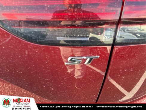 Certified 2023 Buick Envision Preferred w/ Sport Touring Package AWD/4WD image 6
