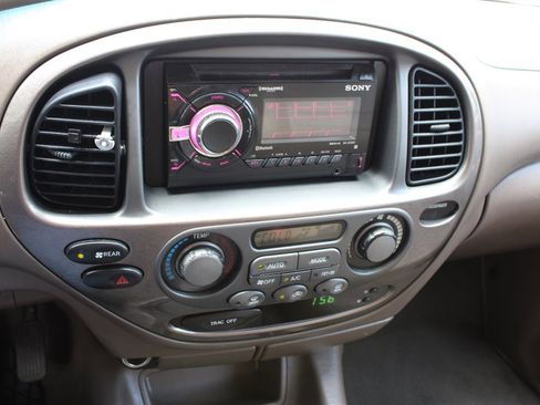 Used 2003 Toyota Sequoia Limited image 22