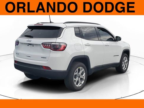 New 2026 Jeep Compass Latitude image 4