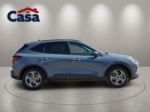 Used 2025 Ford Escape ST-Line FWD image 2