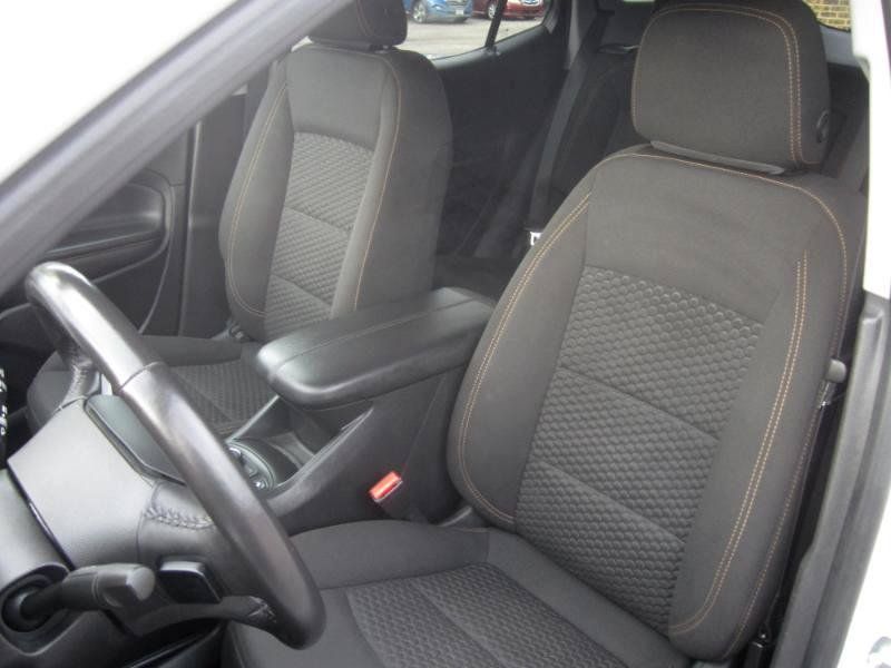 Used 2021 GMC Terrain SLE w/ Driver Convenience Package FWD image 11