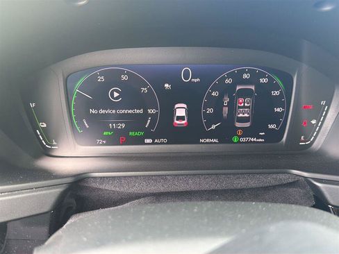 Used 2024 Honda Accord Touring image 2