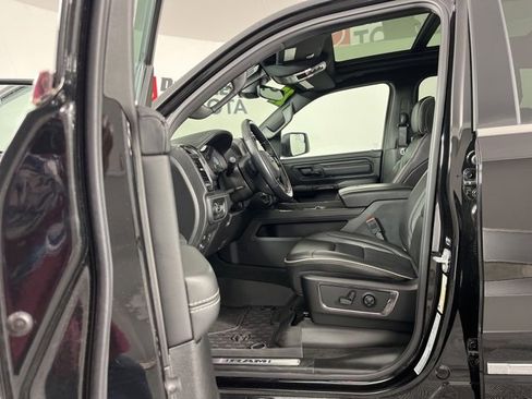 Used 2022 RAM 1500 Limited image 3