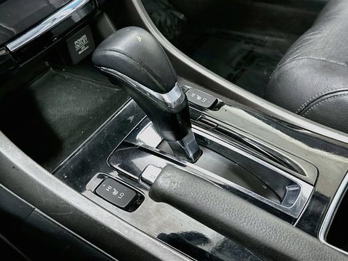Used 2016 Honda Accord EX-L image 19