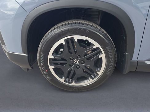 New 2026 Honda Pilot Touring image 10