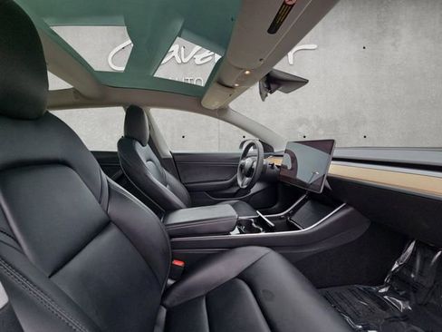 Used 2020 Tesla Model 3 Long Range image 24