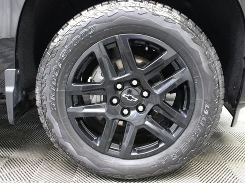 Used 2025 Chevrolet Silverado 1500 RST w/ Convenience Package II AWD/4WD image 13
