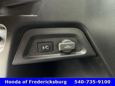 Certified 2025 Honda Pilot Touring image 34