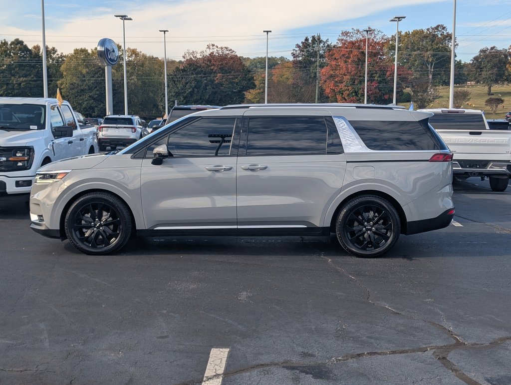 Used 2022 Kia Carnival SX FWD image 5