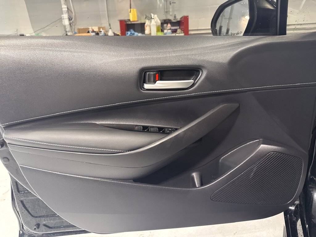 Used 2022 Toyota Corolla SE FWD image 25