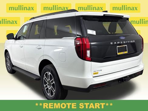New 2026 Ford Expedition Active RWD image 8