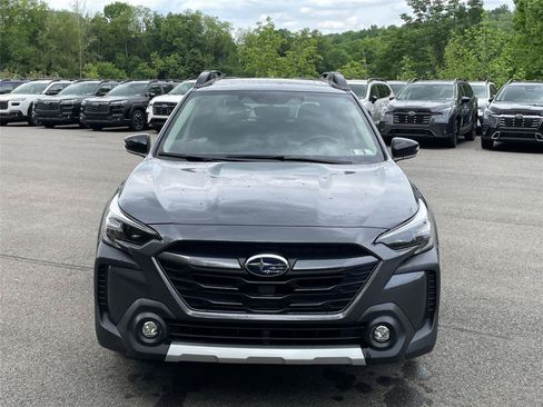Certified 2025 Subaru Outback Limited AWD/4WD image 8