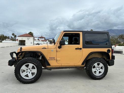 Used 2013 Jeep Wrangler Sport AWD/4WD image 3