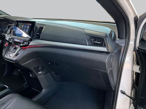 Used 2023 Honda Odyssey Sport image 19