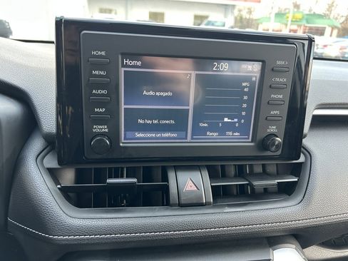 Used 2019 Toyota RAV4 LE image 17