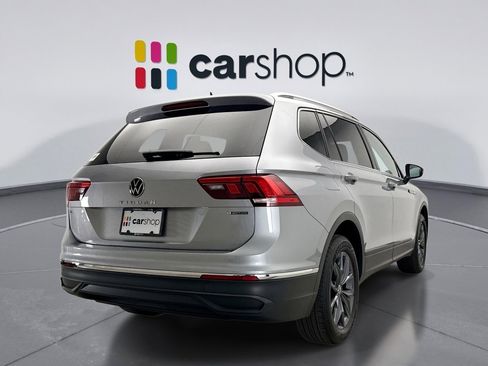 Used 2023 Volkswagen Tiguan SE image 5