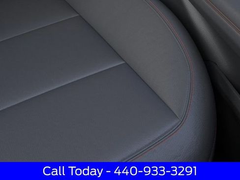 New 2026 Ford Explorer Active w/ Active Comfort Package image 18