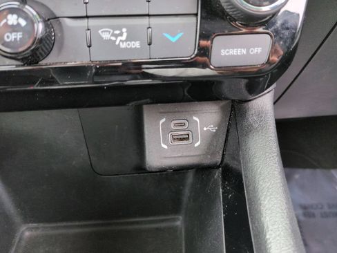 Used 2025 Jeep Compass Limited AWD/4WD image 24
