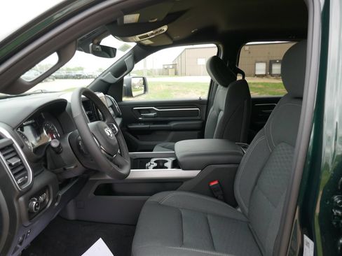 New 2026 RAM 1500 Big Horn AWD/4WD image 16