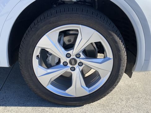 Certified 2024 Audi Q5 2.0T Premium Plus w/ Premium Plus Package image 12