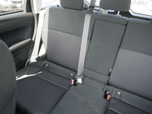 Used 2017 Subaru Forester 2.5i Premium w/ All-Weather Package image 12