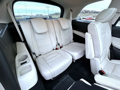 Used 2022 Mercedes-Benz GLS 580 4MATIC image 19