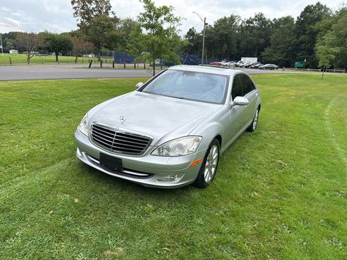 Used 2007 Mercedes-Benz S 550 4MATIC image 4