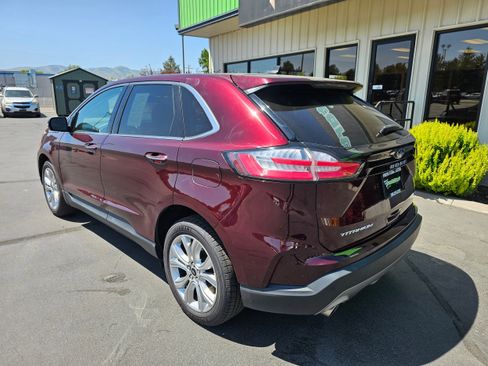 Used 2023 Ford Edge Titanium image 5