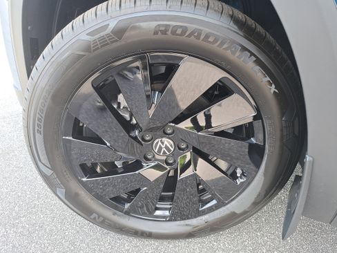 New 2026 Volkswagen Atlas SE image 33