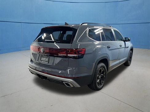 Used 2024 Volkswagen Atlas Peak Edition SE AWD/4WD image 11