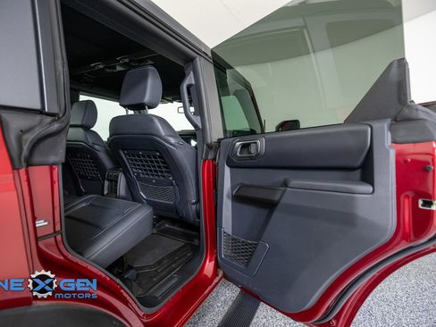 Used 2025 Ford Bronco Badlands AWD/4WD image 40