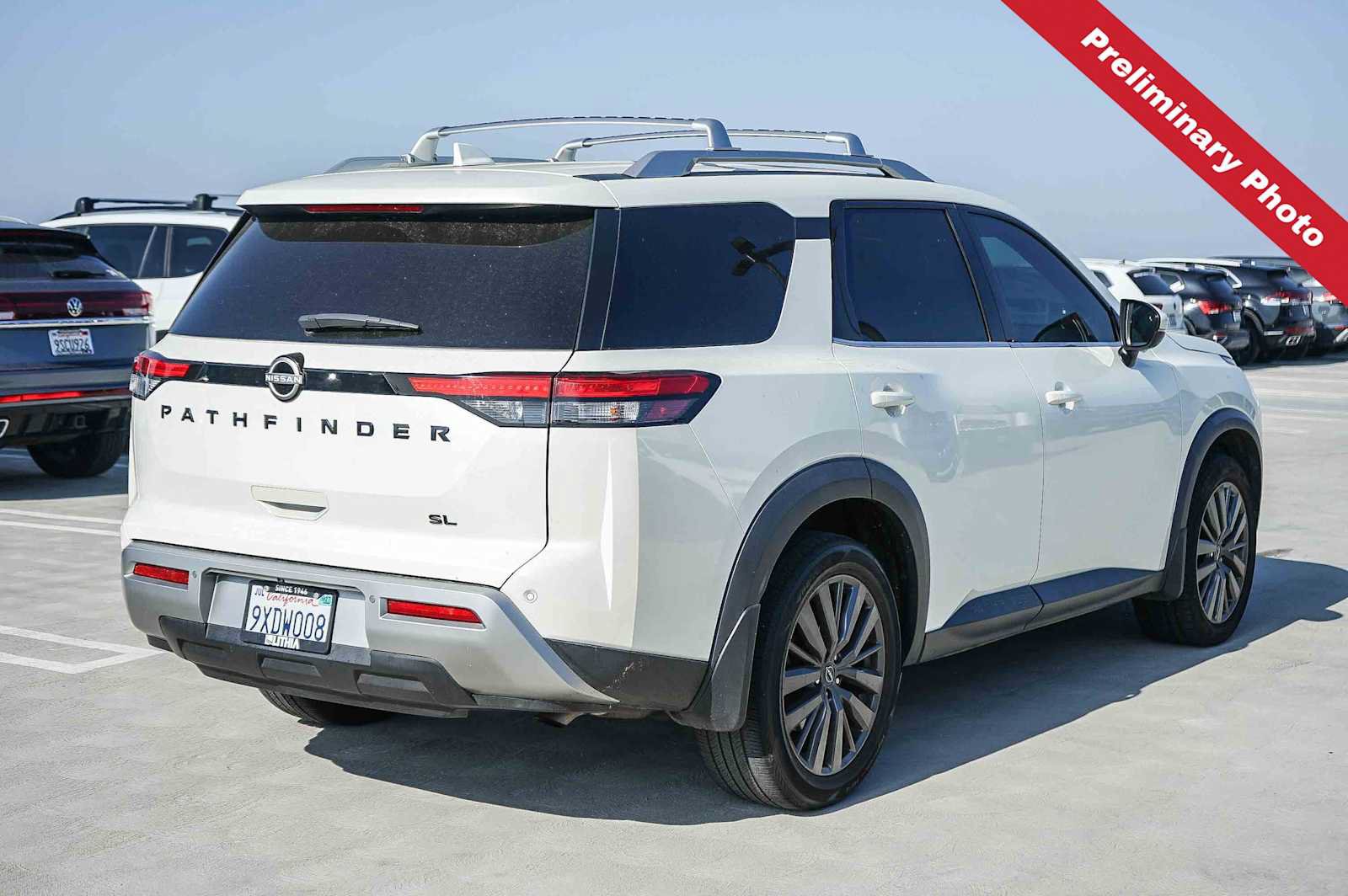Used 2022 Nissan Pathfinder SL w/ SL Premium Package FWD image 6