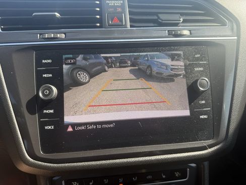 Used 2021 Volkswagen Tiguan S FWD image 12