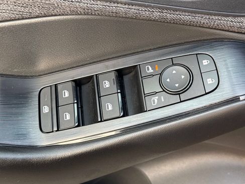 Used 2023 Nissan Rogue S image 20