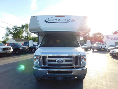 Used 2015 Ford E-450 and Econoline 450 Super Duty w/ Motorhome Prep Package RWD image 3