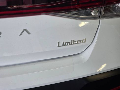 New 2026 Hyundai Elantra Limited FWD image 13