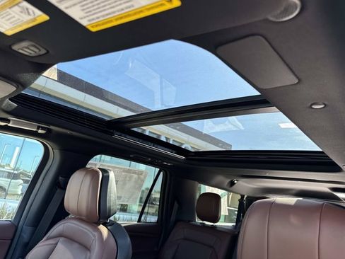 New 2026 Lincoln Navigator L Reserve AWD/4WD image 31