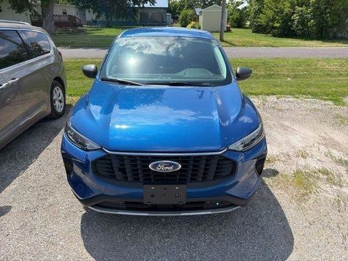 Used 2023 Ford Escape Active AWD/4WD image 2
