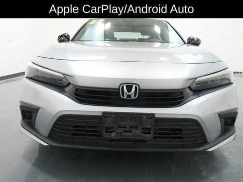 Used 2022 Honda Civic Sport image 2