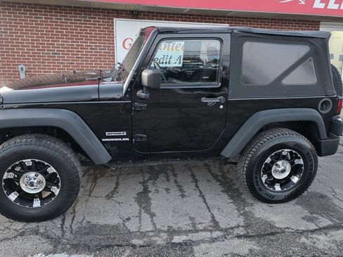 Used 2013 Jeep Wrangler Sport image 4