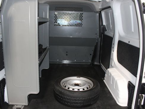 Used 2019 Nissan NV200 S w/ Cruise Control Package image 23