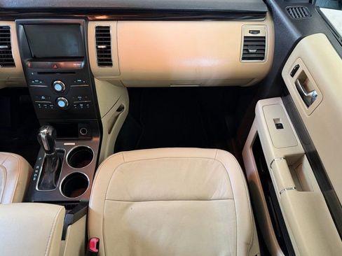 Used 2018 Ford Flex SEL w/ Equipment Group 202A FWD image 18