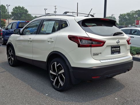 Certified 2022 Nissan Rogue Sport SL AWD/4WD image 5