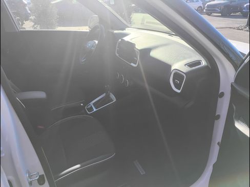 New 2026 Hyundai Venue SEL FWD image 10