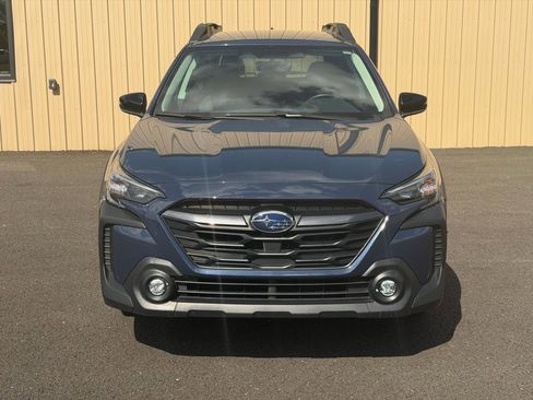Used 2024 Subaru Outback Premium AWD/4WD image 8