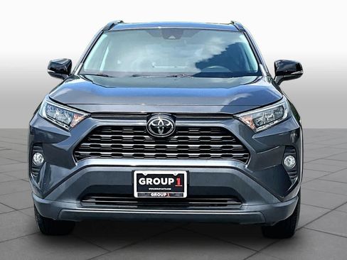 Used 2019 Toyota RAV4 XLE w/ Convenience Package AWD/4WD image 4