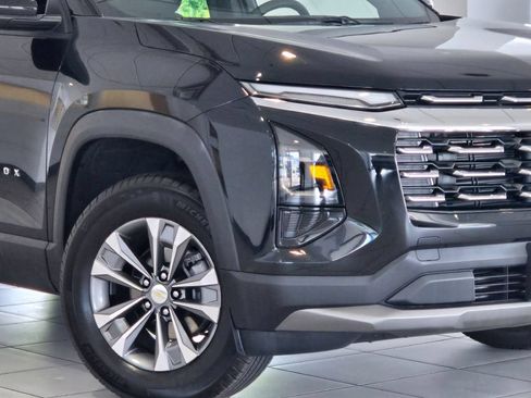 Certified 2025 Chevrolet Equinox LT AWD/4WD image 2