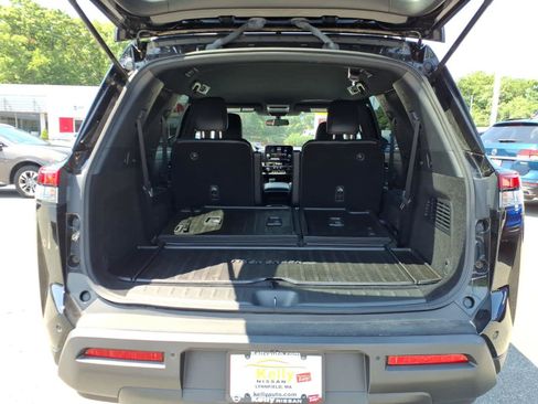 Used 2023 Nissan Pathfinder Rock Creek AWD/4WD image 16