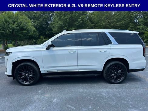 Used 2024 Cadillac Escalade Premium Luxury w/ Performance Package AWD/4WD image 12